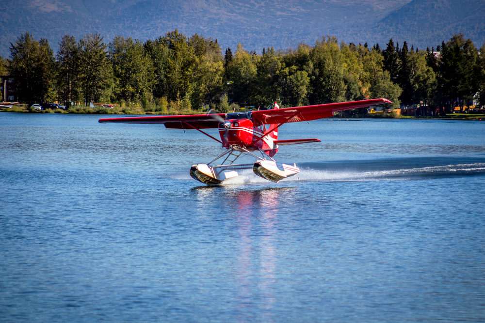Seaplane take-off from Lake Hood Seaplane Base in Anchorage, Alaska