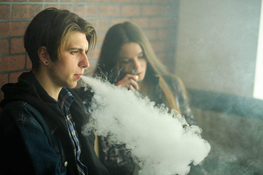 Evidence Links Vaping to Increased Risk of COVID-19—Lawmakers Call on FDA to Take Action Evidence Links Vaping to Increased Risk of COVID-19—Lawmakers Call on FDA to Take Action