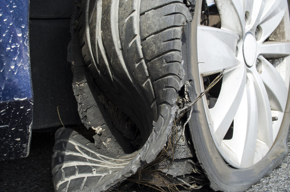 Detroit Tire Blowout Caused Crash: What You Need To Know
