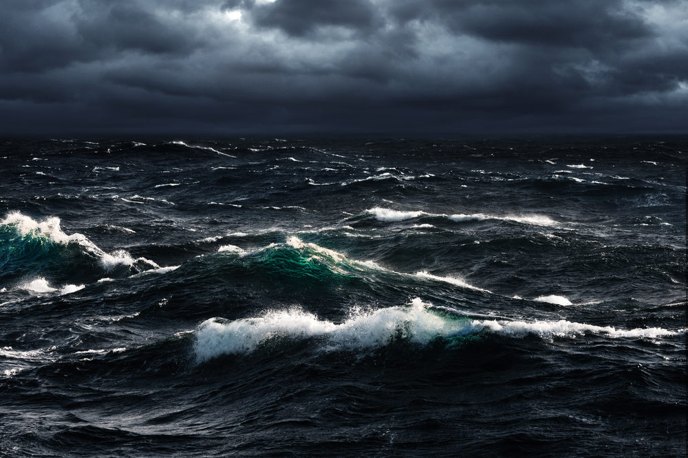 NTSB Releases Final Seacor Power Boat Accident Report & Safety Recommendations rough seas as storm rolls in