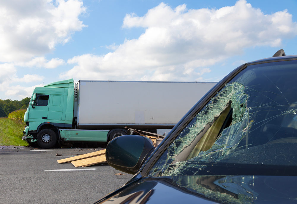 What Are The Insurance Requirements For Trucks On Virginia Roads? View of truck in an accident with car