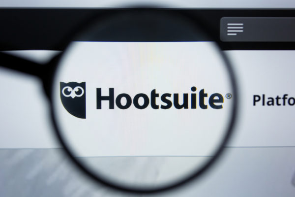 HOOTSUITE logo visible on display screen.