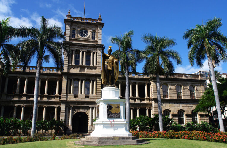 King Kamehameha statue outside of hawaii supreme court in honolulu